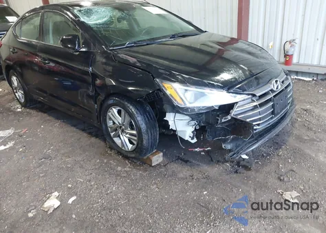 2020 Hyundai Elantra Value Edition z USA, uszkodzony, nr VIN 5NPD84LFXLH520585